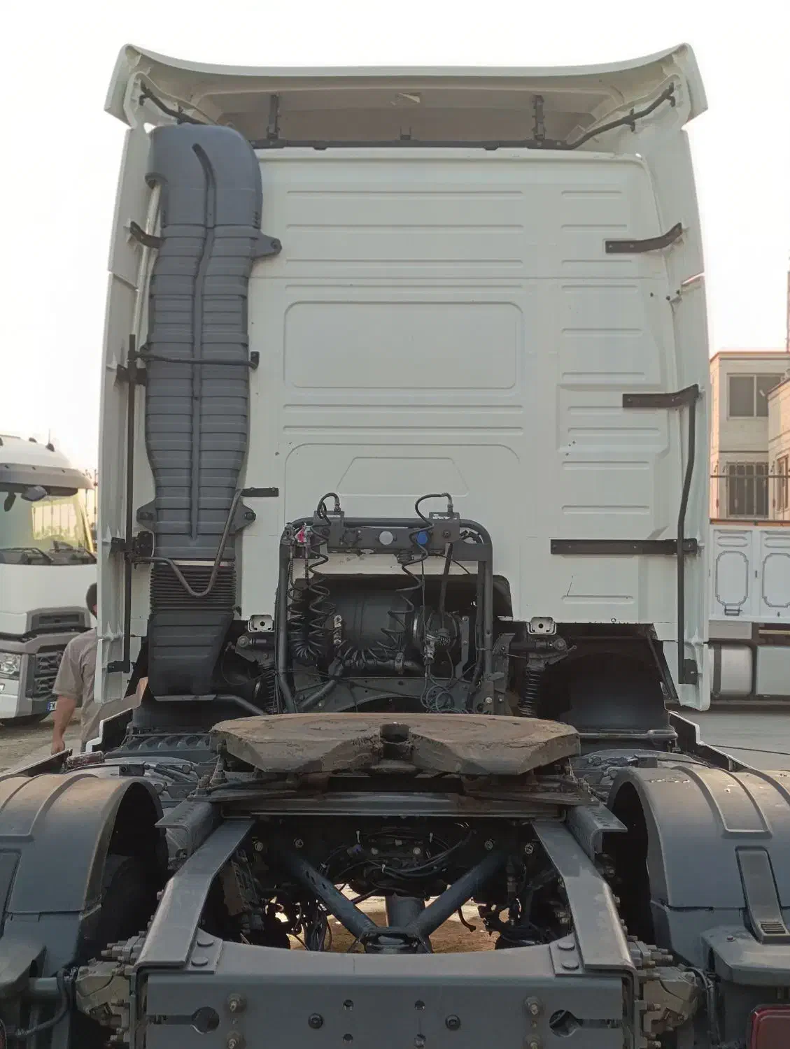 اف اچ ۴۸۰ مدل ۹۰ اتومات بی رنگ|خودرو سنگین|اسلام‌شهر, ملک‌آباد|دیوار