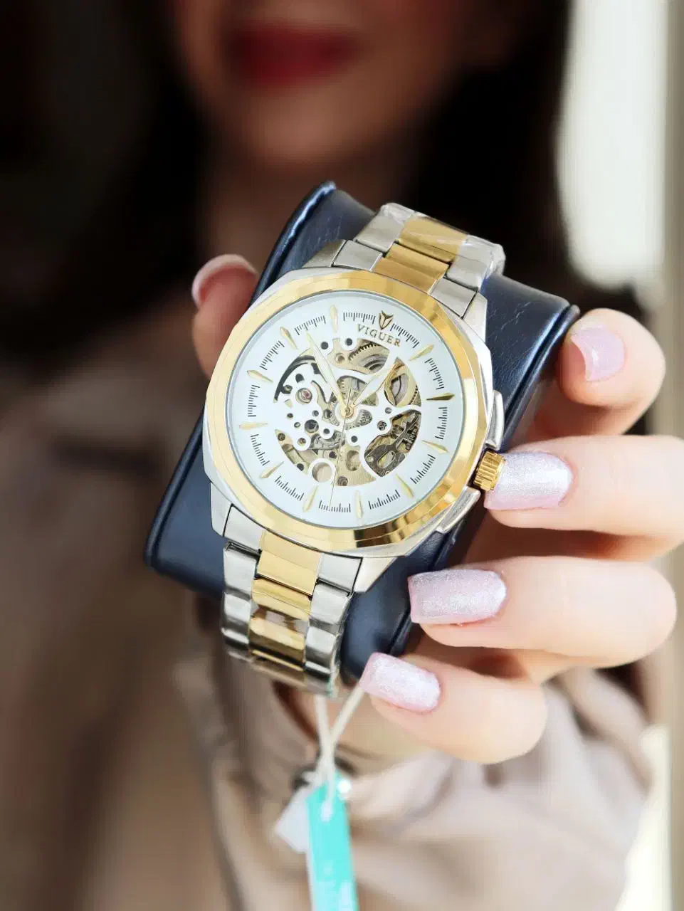 ساعت اتوماتیک اسکلتون موتور پیدا Viguer|ساعت|اصفهان, قلعه طبره|دیوار