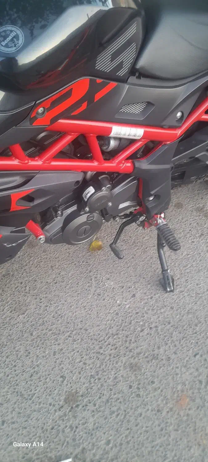بنلی ۱۴۰۲ بیمی داره|موتورسیکلت|همدان, |دیوار