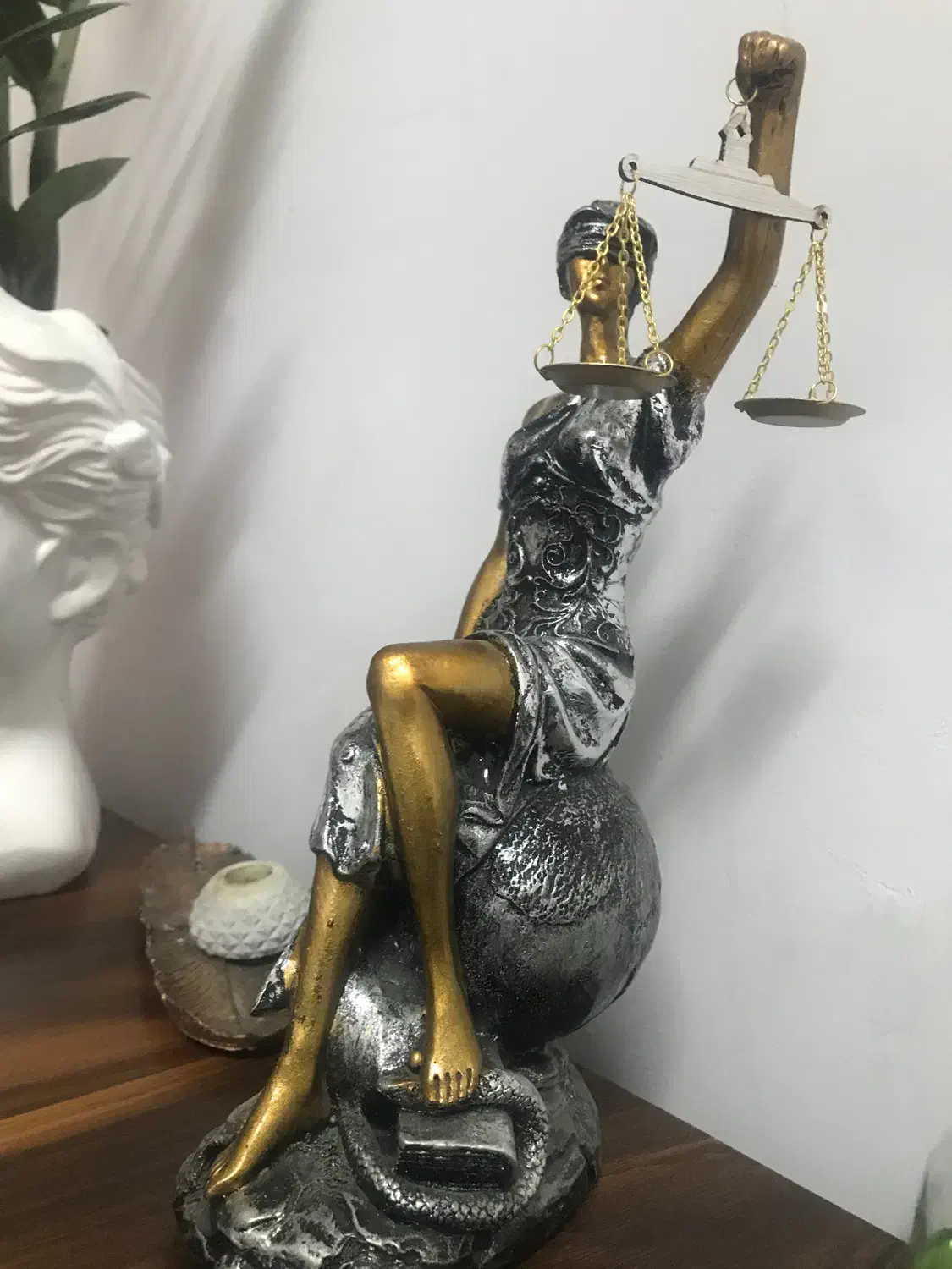 وکیل دادگستری|خدمات مالی، حسابداری، بیمه|نیشابور, دارایی|دیوار