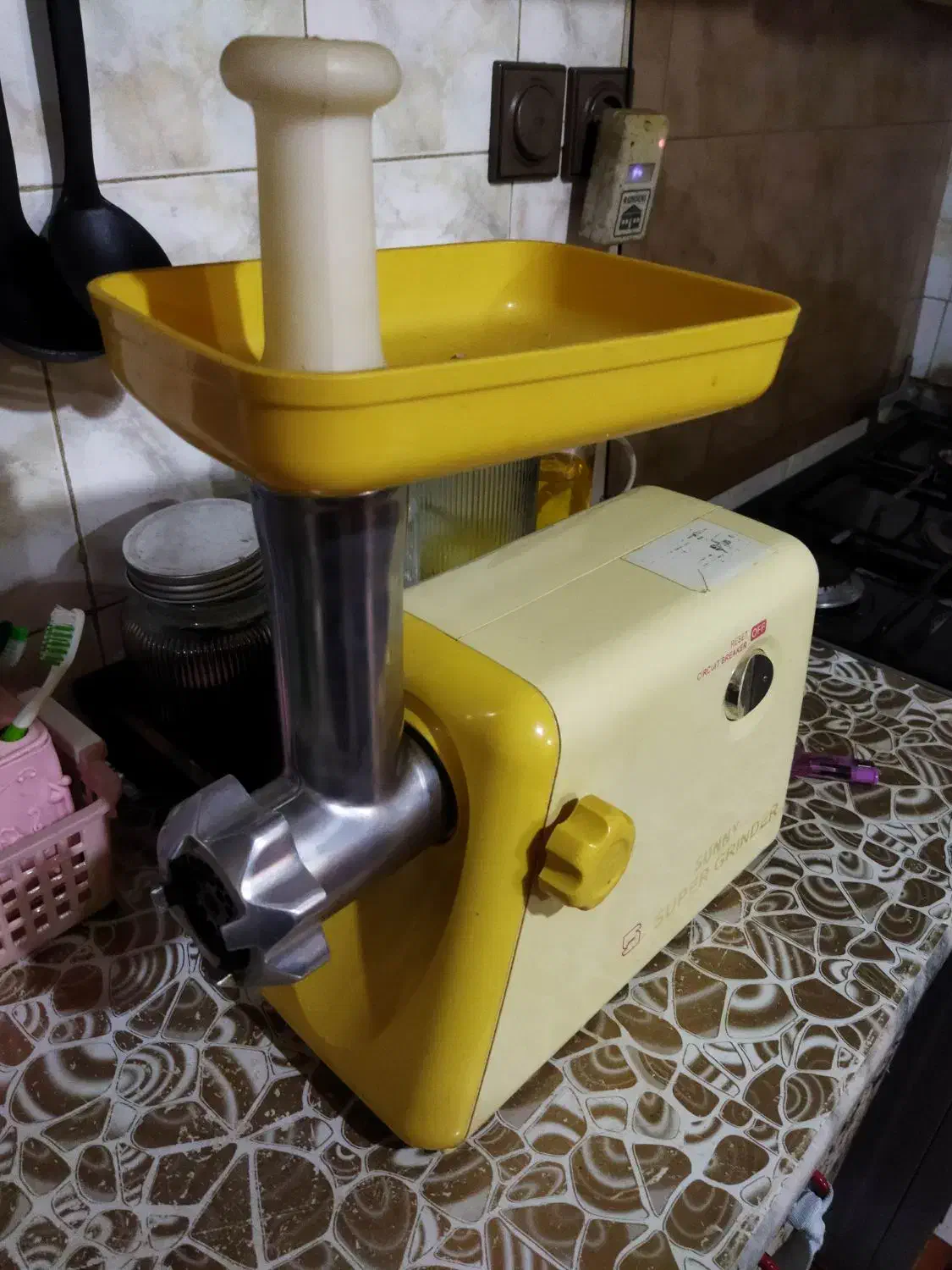 چرخ گوشت|خردکن، آسیاب، غذاساز|مشهد, طبرسی شمالی|دیوار