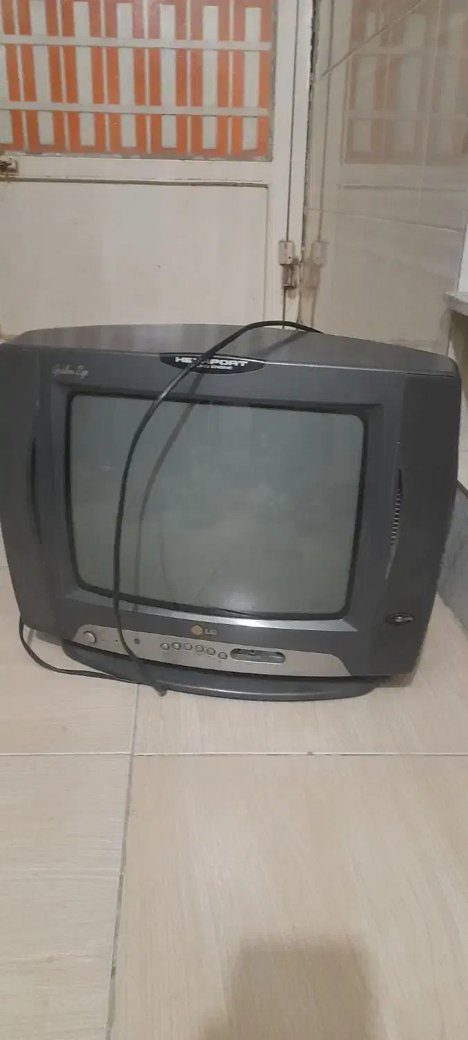 تلویزیون|تلویزیون و پروژکتور|قم, شهر قائم|دیوار