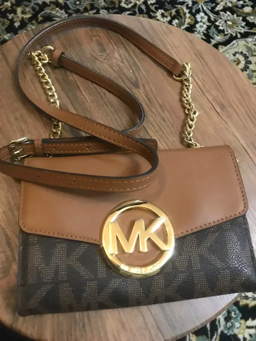 کیفهای مجلسی زنانه برند اصلی|کیف، کفش، کمربند|تهران, سلسبیل شمالی|دیوار