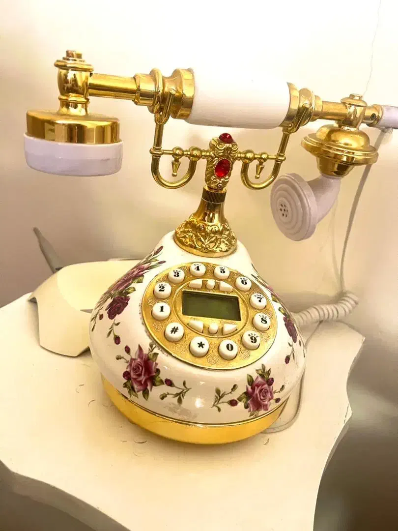 تلفن رو میزی سالم و کم کارکرد|تلفن رومیزی|تهران, سلسبیل شمالی|دیوار