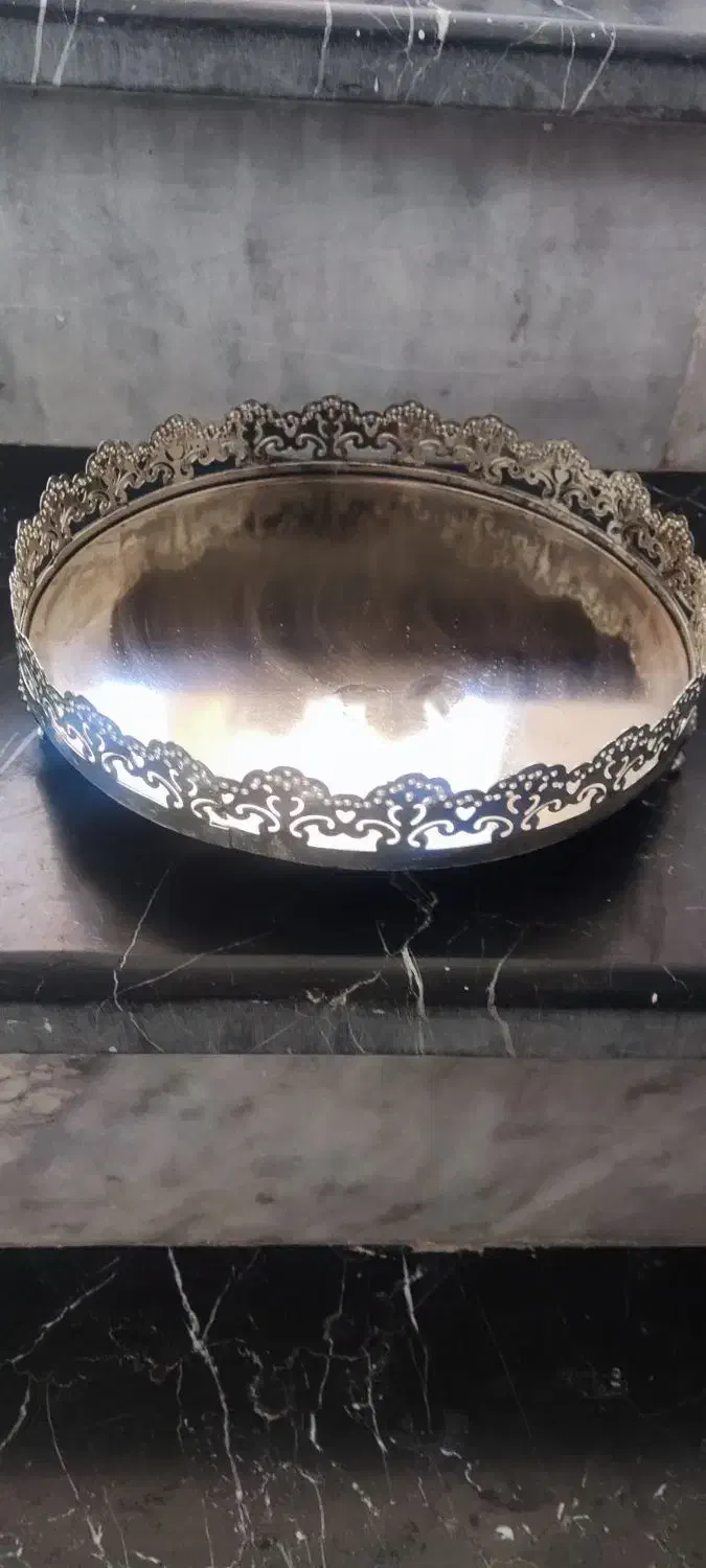 سینی گرد|ظروف سرو و پذیرایی|شیروان (خراسان), |دیوار