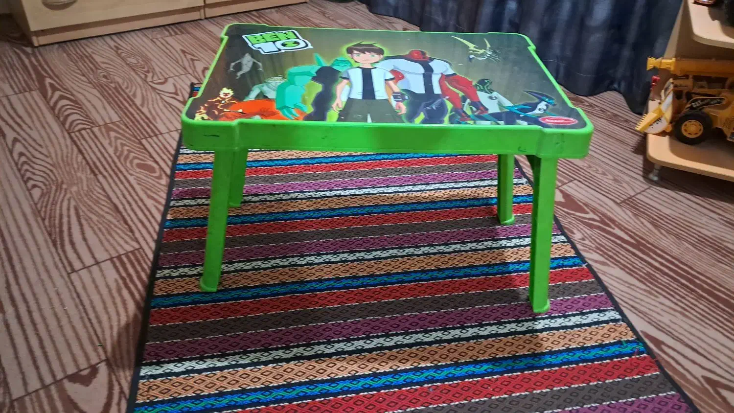 میز کودک تاشو|اسباب و اثاث بچه|فولادشهر, A2|دیوار