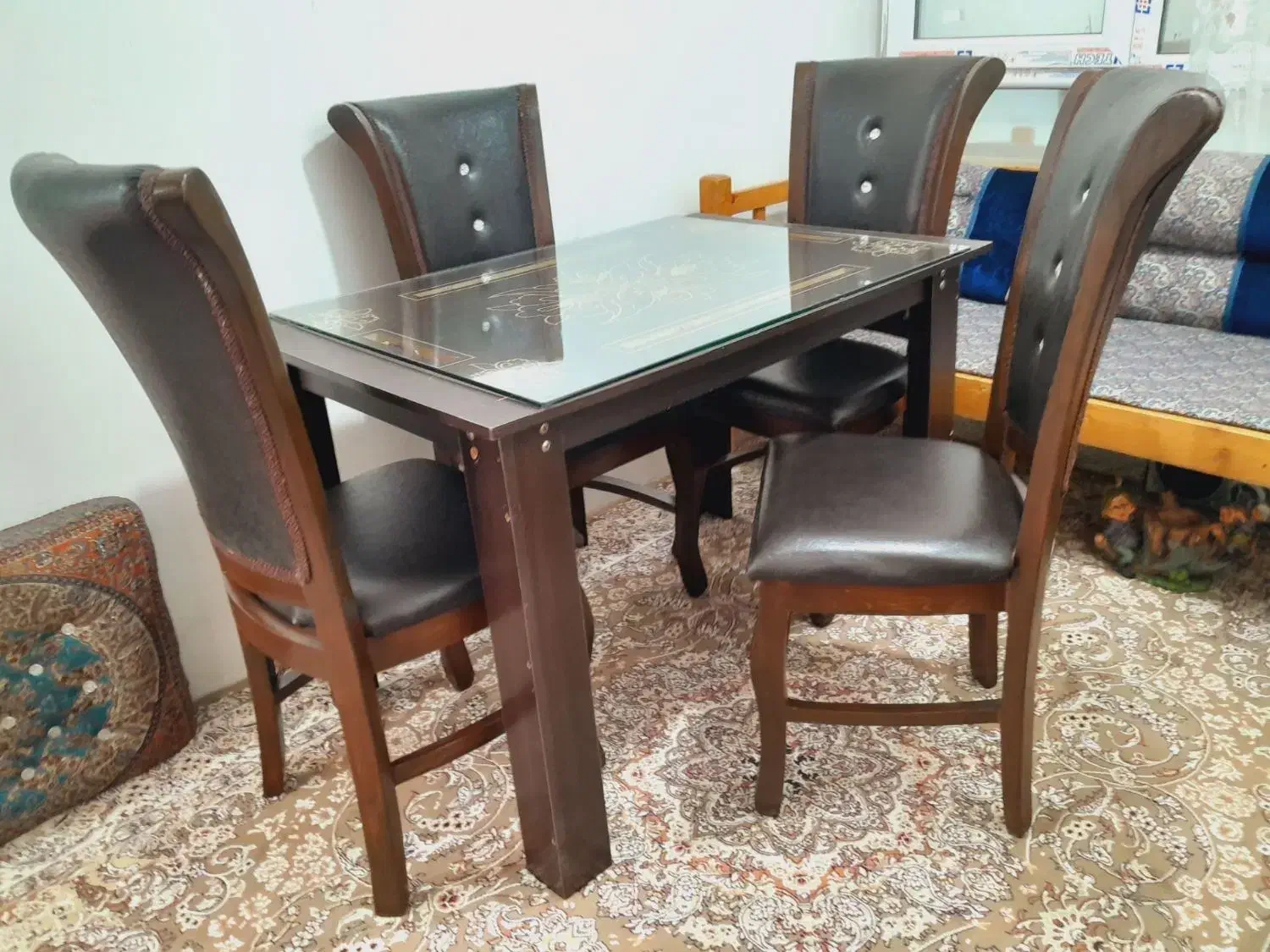 میز ناهار خوری د حد نو نو|میز و صندلی غذاخوری|لاهیجان, کوی خزر|دیوار