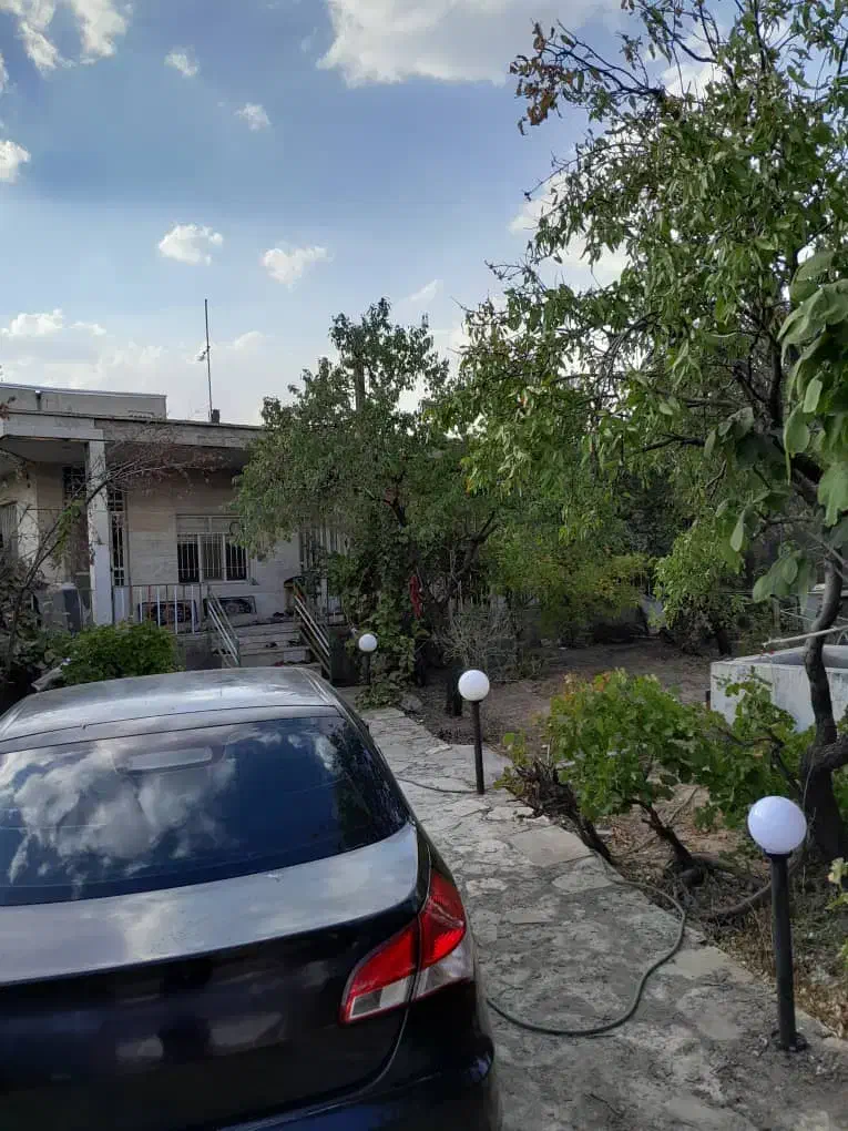 فروش ویلا در ساوه غرق آباد|فروش خانه و ویلا|نوبران, |دیوار