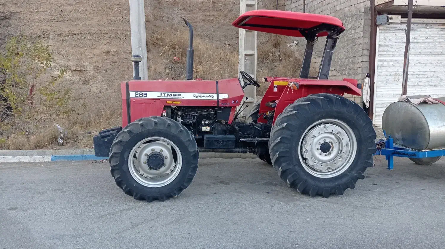 تراکتور ۲۸۵|خودرو سنگین|حسین آباد, |دیوار