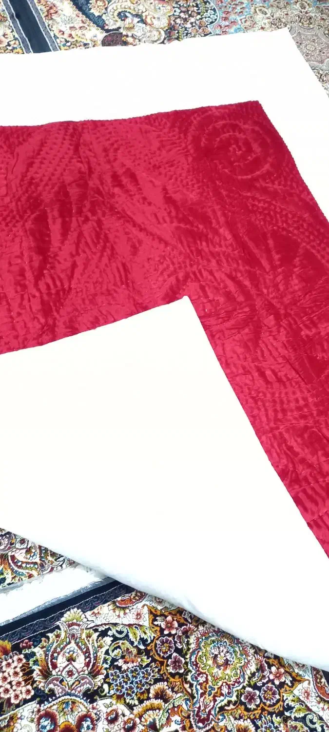 دوعددلحاف کرسی مخملی تمیز روکش تیترون|رختخواب، بالش، پتو|آران و بیدگل, |دیوار