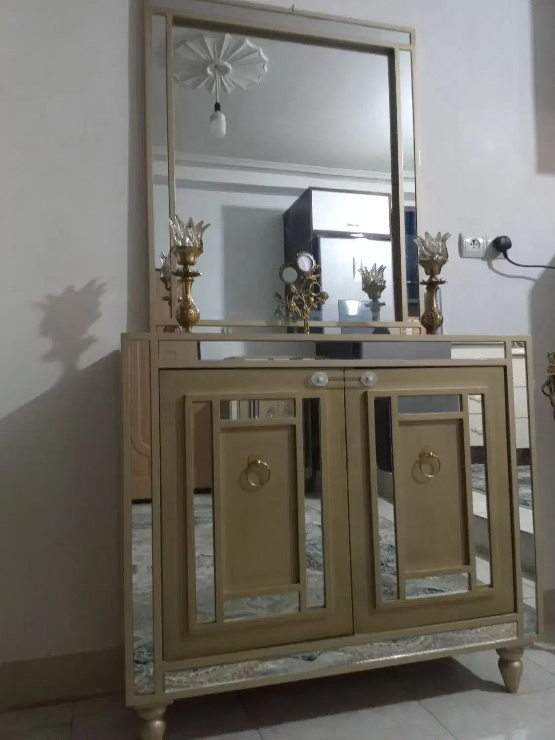 کنسول و جا کفشی در حد نو|بوفه، ویترین، کنسول|قرچک, زیبا شهر|دیوار