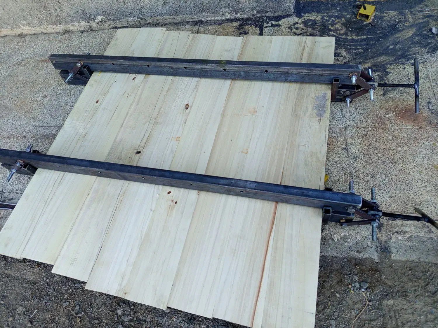 تنگدستی نجاری گیره نجاری|ابزارآلات|مشهد, چاهشک|دیوار