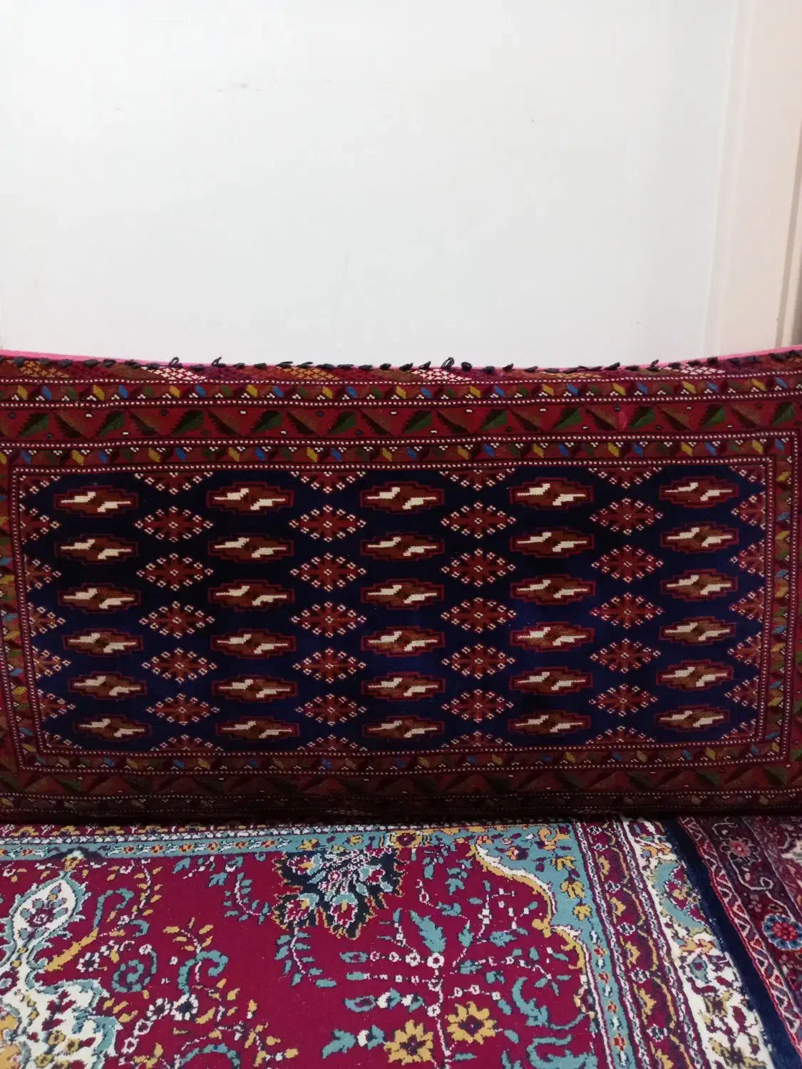 یک جفت پشتی دستبافت قدیمی|پشتی|همدان, |دیوار