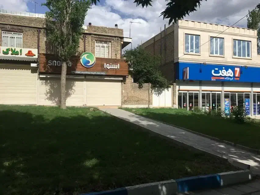 مغازه تجاری ابتدای فاز یک اندیشه|اجارهٔ مغازه و غرفه|بروجرد, |دیوار