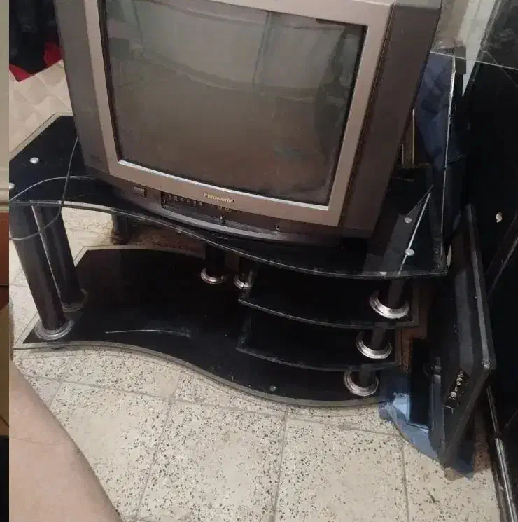 تلویزیون با زیر تلویزیون|تلویزیون و پروژکتور|شوشتر, |دیوار