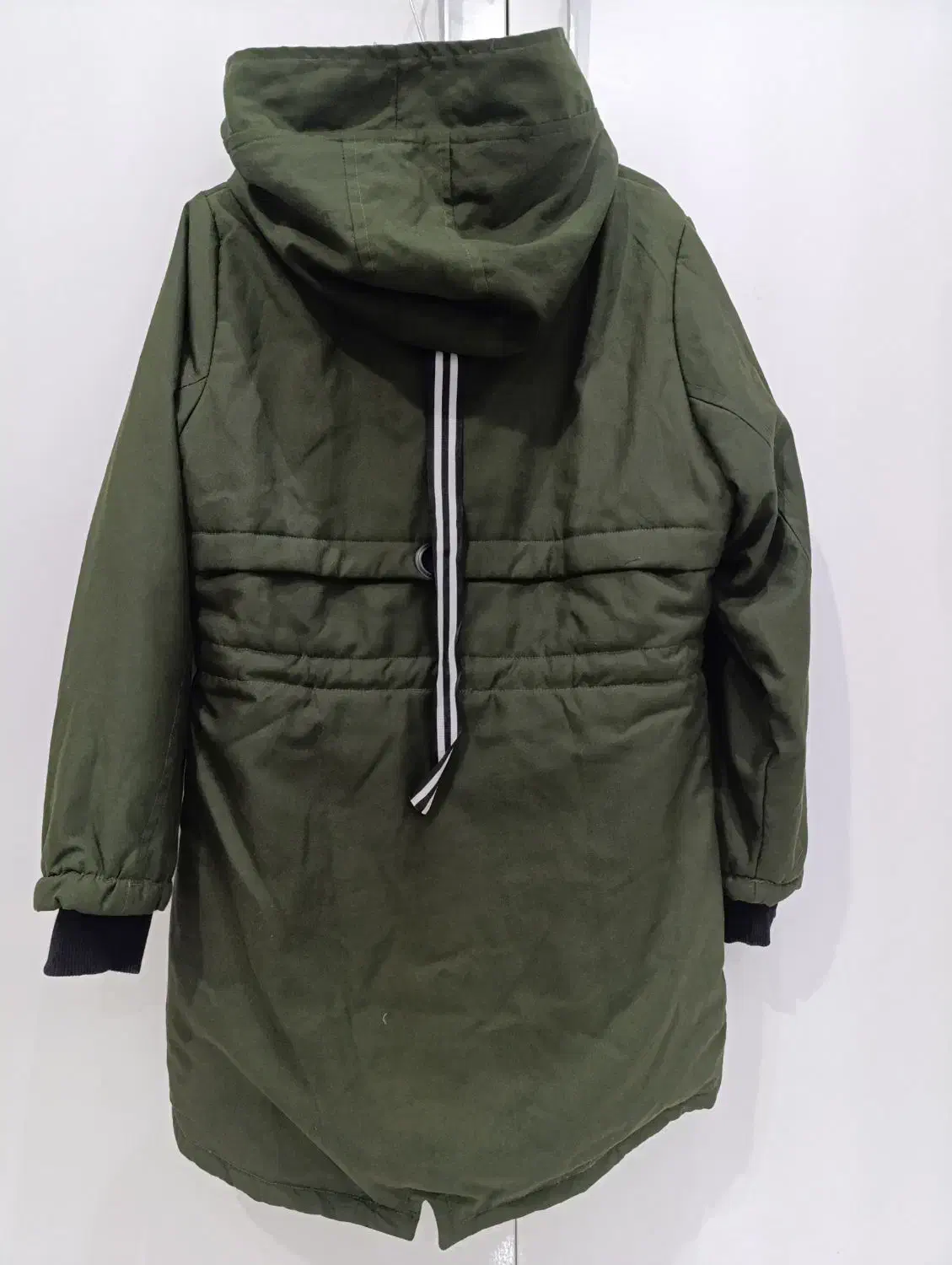 کاپشن|لباس|مشهد, جانباز|دیوار