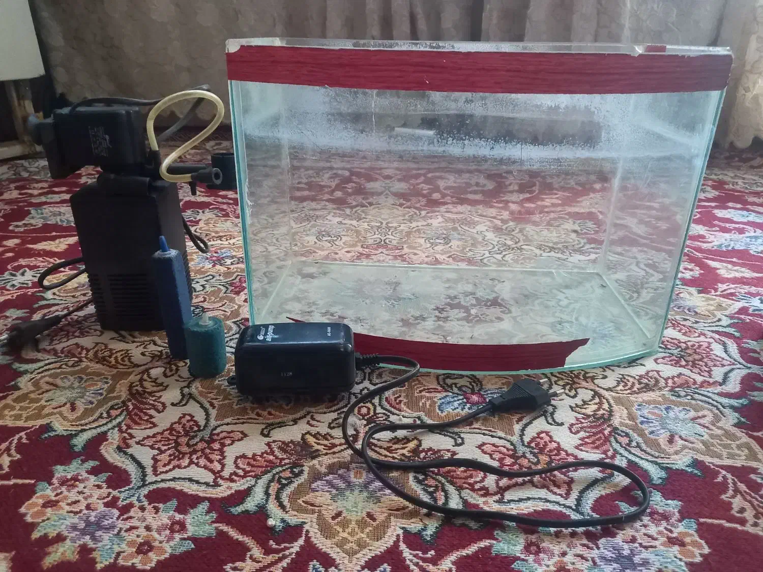 آکواریوم کارخانه ای شیشه جلوخم|ماهی|کیار, |دیوار