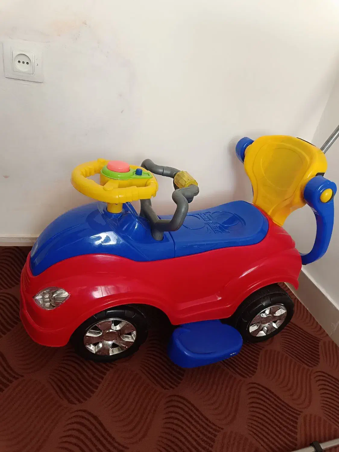 ماشین سالم تمیز|کالسکه و لوازم جانبی|بومهن, |دیوار