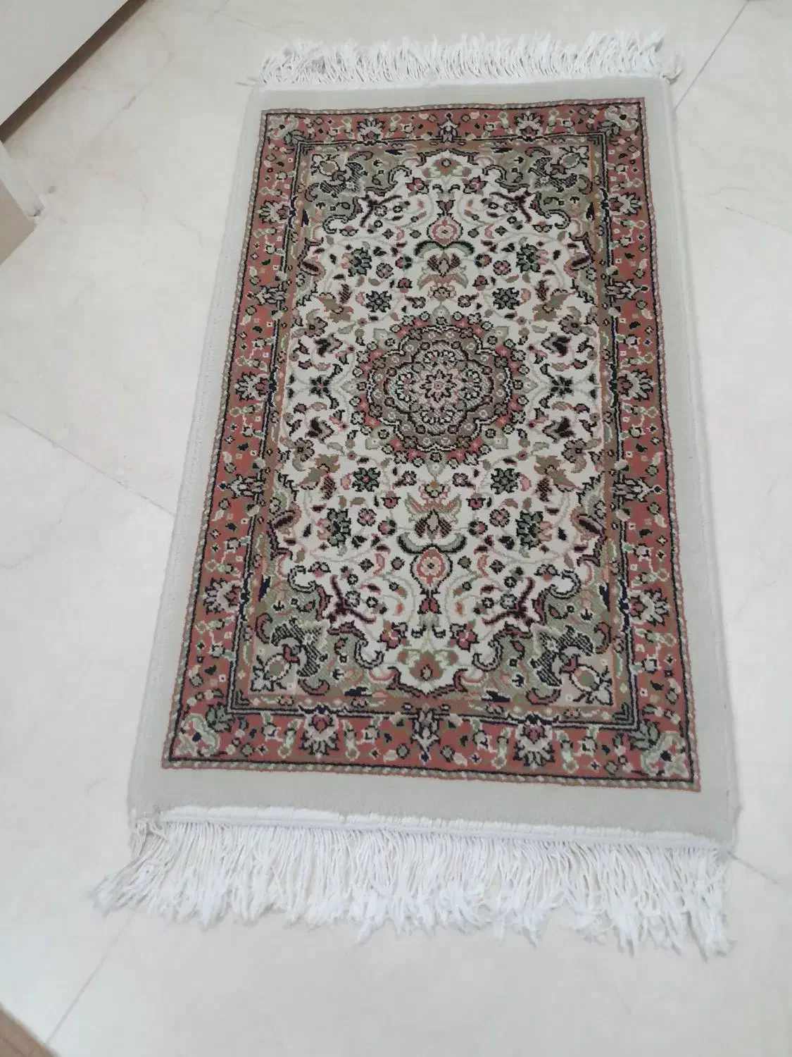 پادری فرش مشهد|پادری|پرند, فاز ۳|دیوار