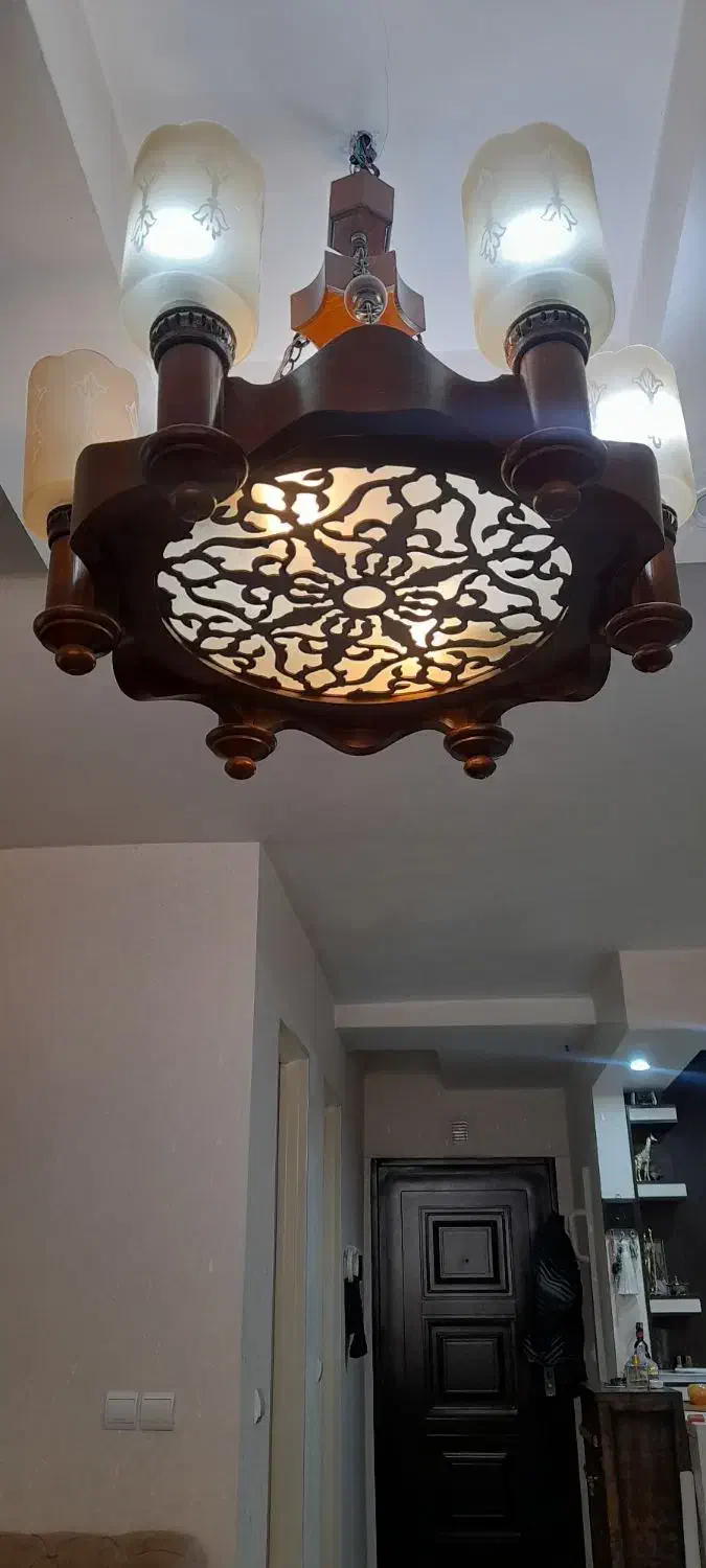 لوستر و میز تلویزیون وجاکفشی|میز تلویزیون|شریفآباد, |دیوار