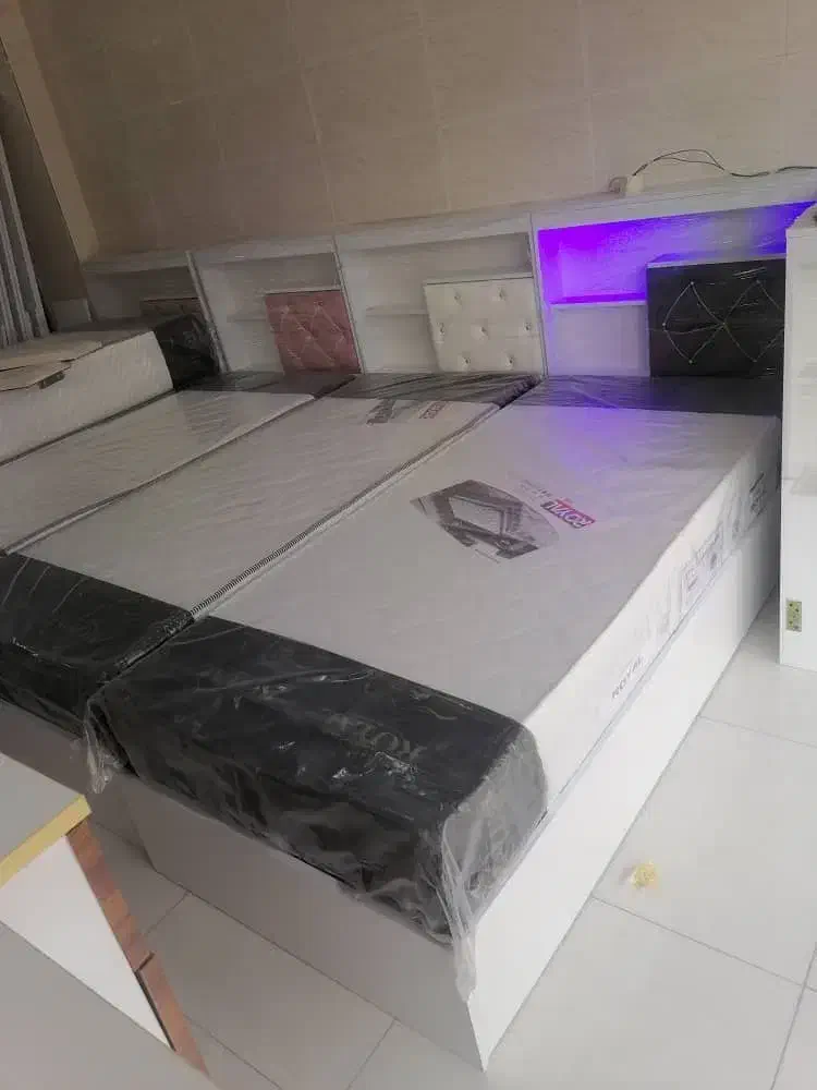 تخت خواب تک نفره فقط ۵۲۰۰ اف یلدایی|تخت و سرویس خواب|مسجد سلیمان, |دیوار