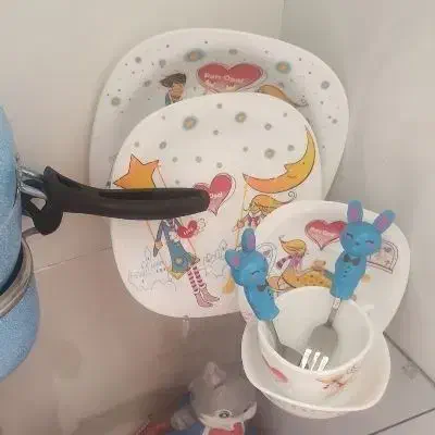 سیسمونی.پتو.ظروف آرکوپال.کریر.سرویس خواب نوزاد|اسباب و اثاث بچه|مشهد, فدک|دیوار