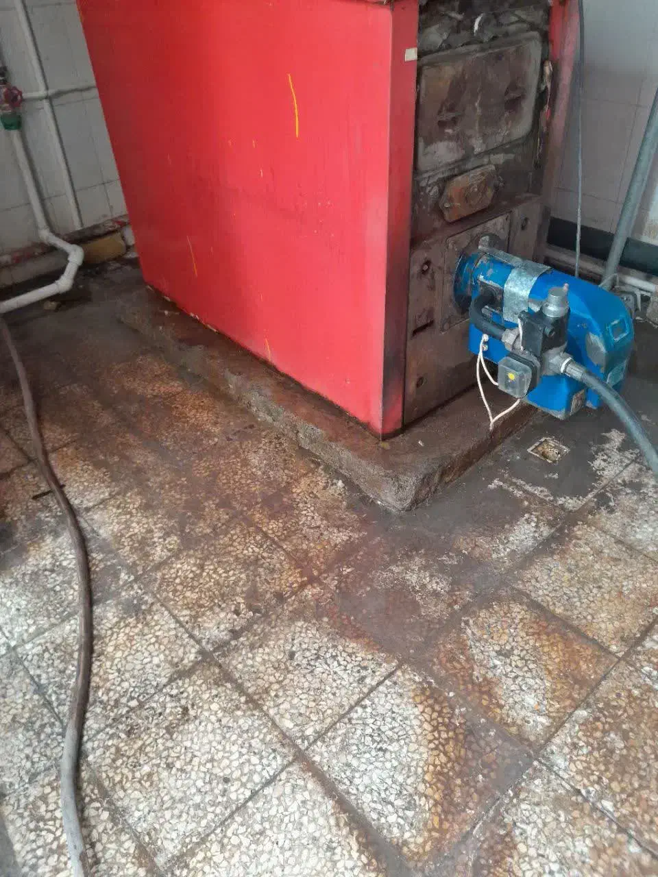 پکیج ، داکت ، مشعل ،گرماتاب ، موتورخانه|آبگرمکن، پکیج، شوفاژ|قم, شهرک امام حسن|دیوار