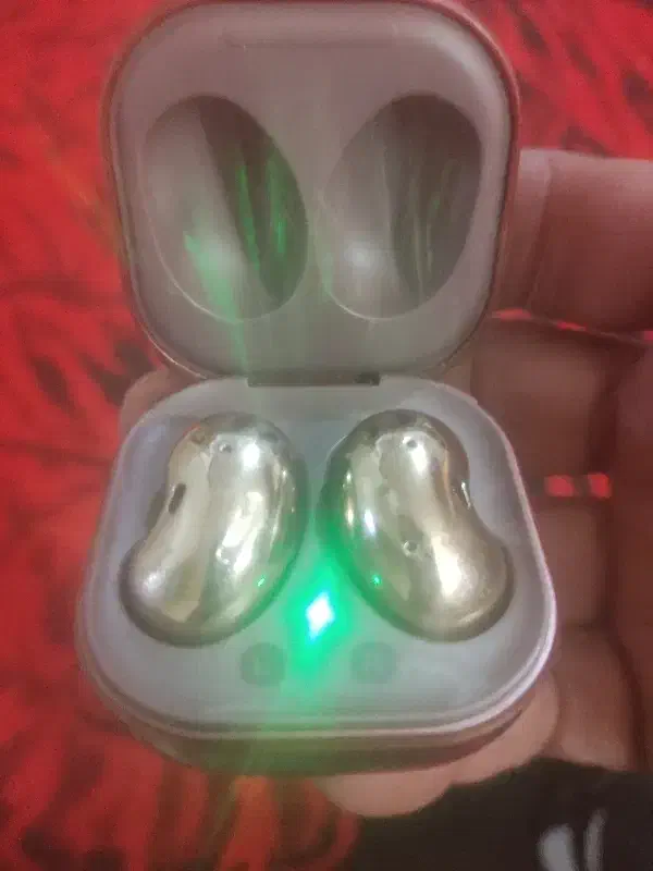 بلوتوث هنسفریGalaxy Buds Live اصلی|لوازم جانبی موبایل و تبلت|تهران, مسعودیه|دیوار