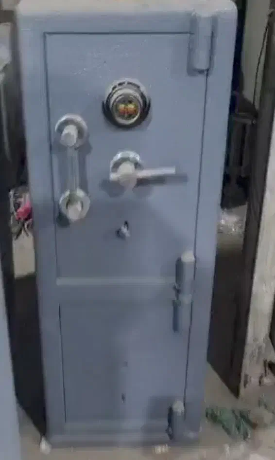 بزرگ ترین فروشگاه گاوصندوق استان یزد|ابزارآلات|اردکان, |دیوار