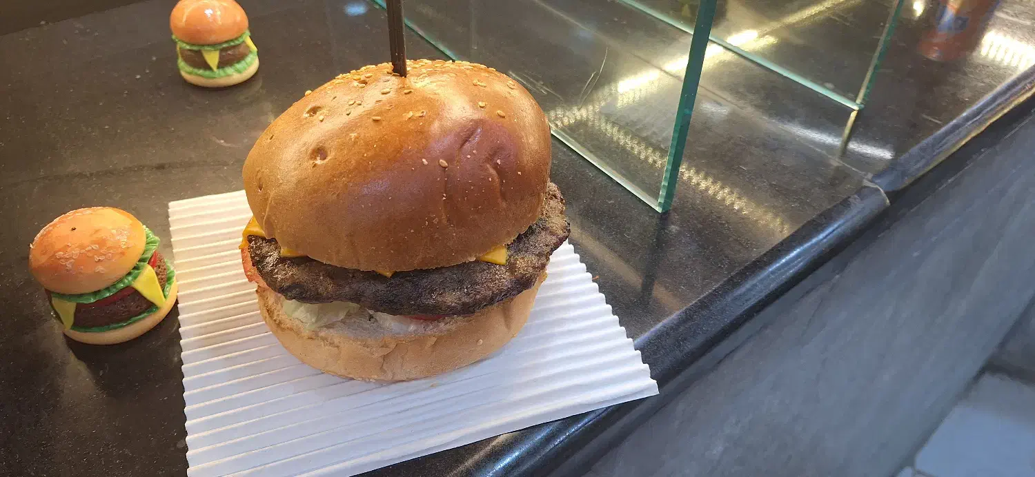 آشپز فست فود ایرانمال|استخدام خدمات فروشگاه و رستوران|تهران, شهرک چیتگر|دیوار