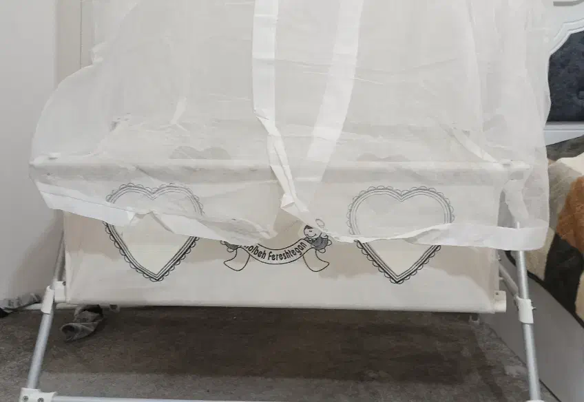 گهواره سالم در حد|تخت و سرویس خواب|خرمدره, |دیوار