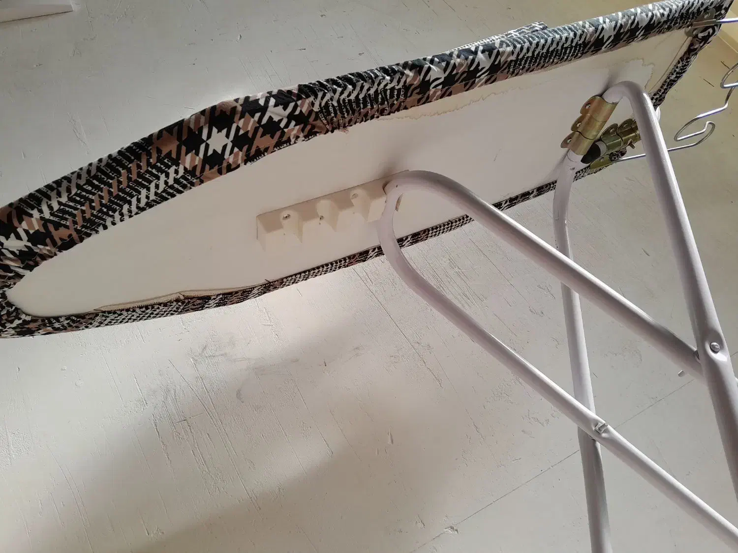 میز اتو ایستاده|اتو و لوازم اتو|خرمآباد, |دیوار