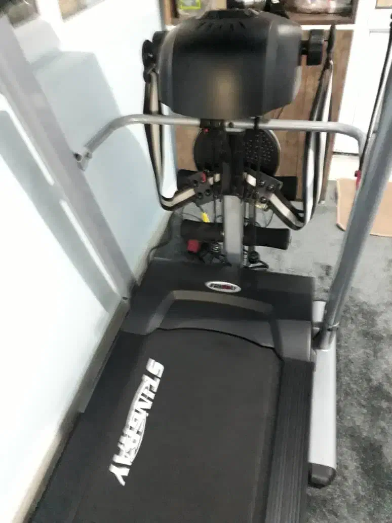 فروش تردمیل ۴کاره،تحمل وزن تا۱۵۰کیلو،درحدنو|تجهیزات ورزشی|پرند, فاز ۶|دیوار