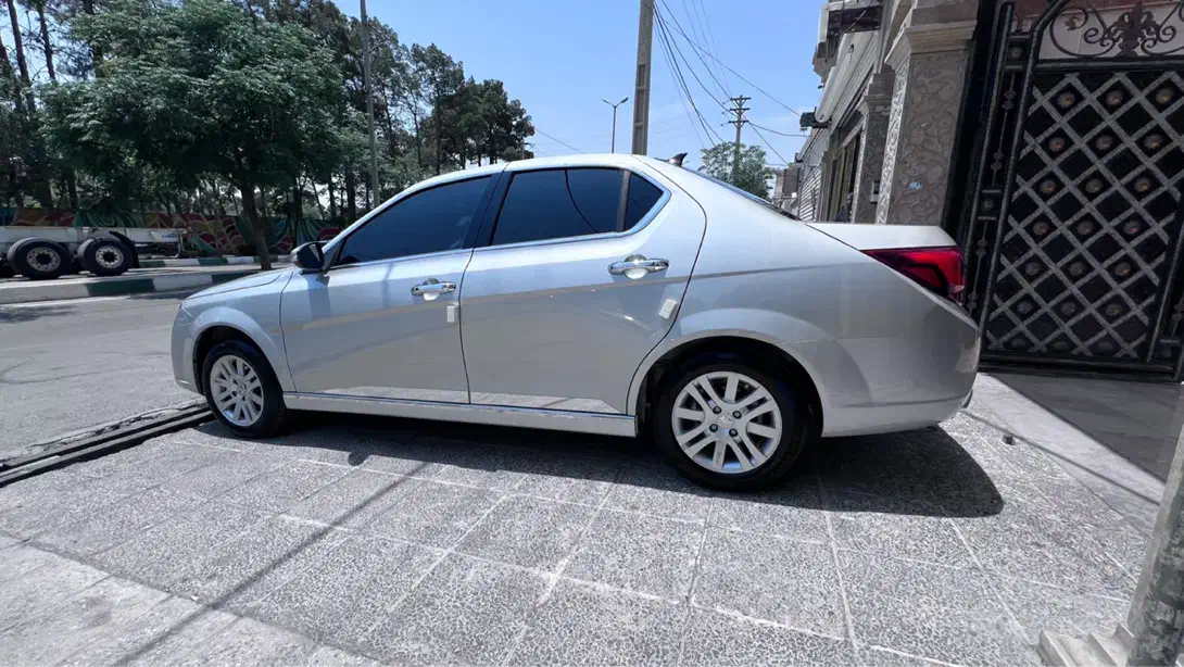 دنا پلاس۱۳۹۹ تیپ۲ چهارچرخ دیسک نقره ای متالیک آپکو|خودرو سواری و وانت|تهران, شهید رجایی|دیوار