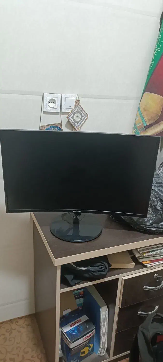 مانیتور سامسونگ ۲۷ اینج کرو|قطعات و لوازم جانبی رایانه|یزد, |دیوار
