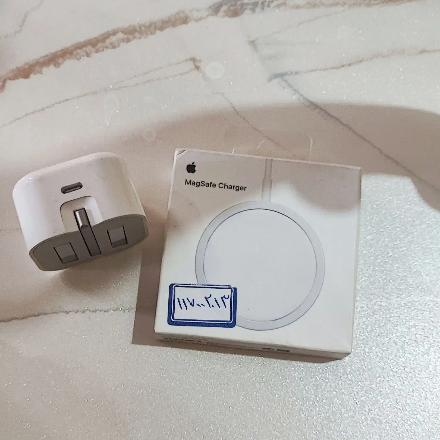 شارژر اصلی آیفون و شارژر وایرلس آیفون|لوازم جانبی موبایل و تبلت|سبزوار, کوی بهار|دیوار