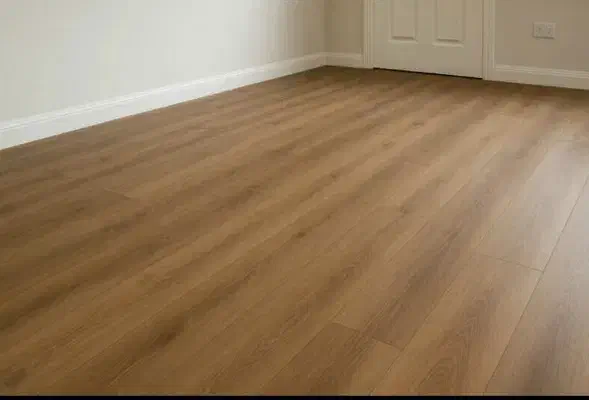 نصاب نصب پارکت قرنیز آلاچیق ترموود|خدمات پیشه و مهارت|کرج, گلشهر|دیوار