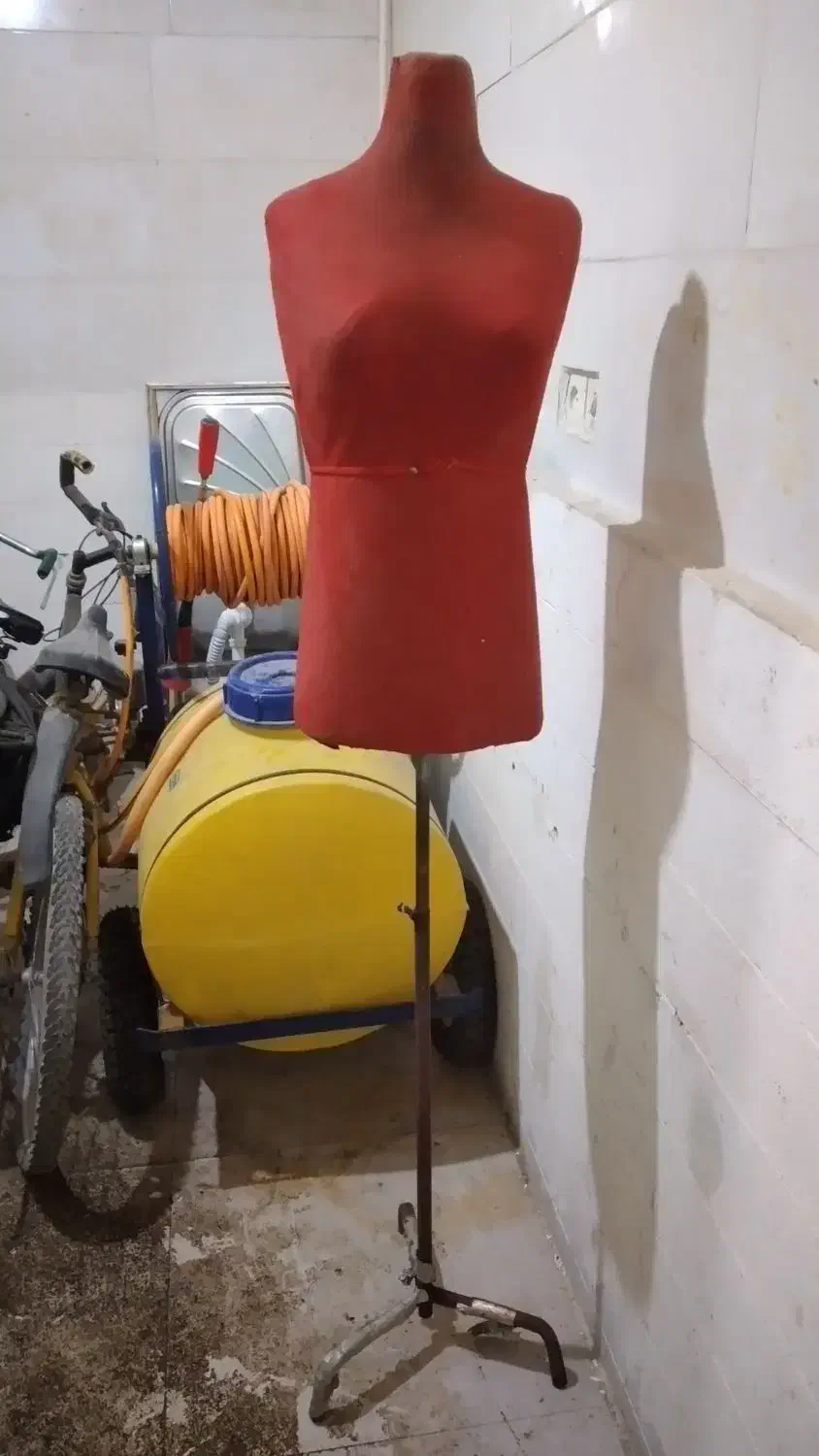 تعدادی مانکن زنانه|لباس|خمینیشهر, |دیوار