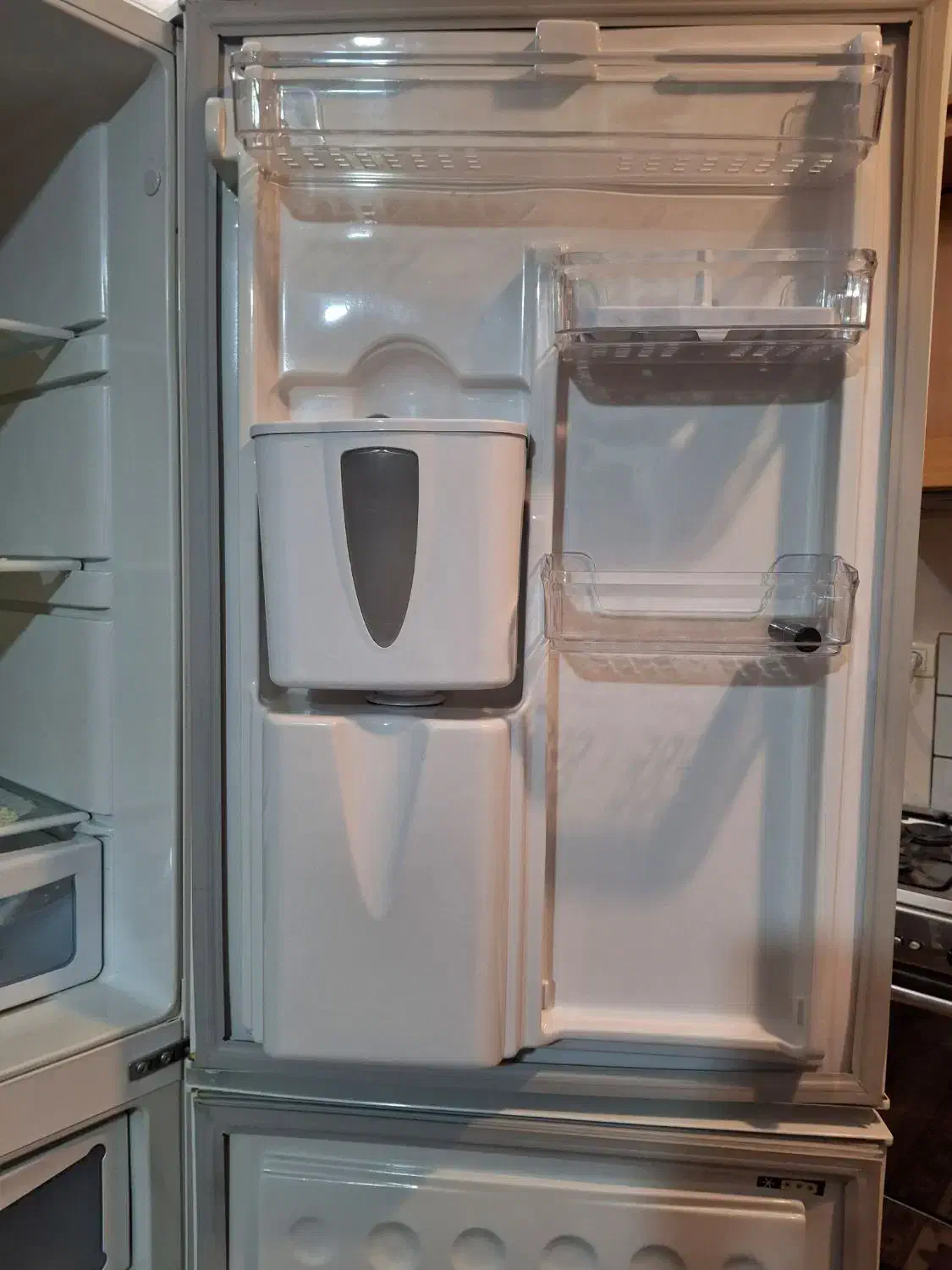 یخچال فریز|یخچال و فریزر|خمینی‌شهر, |دیوار