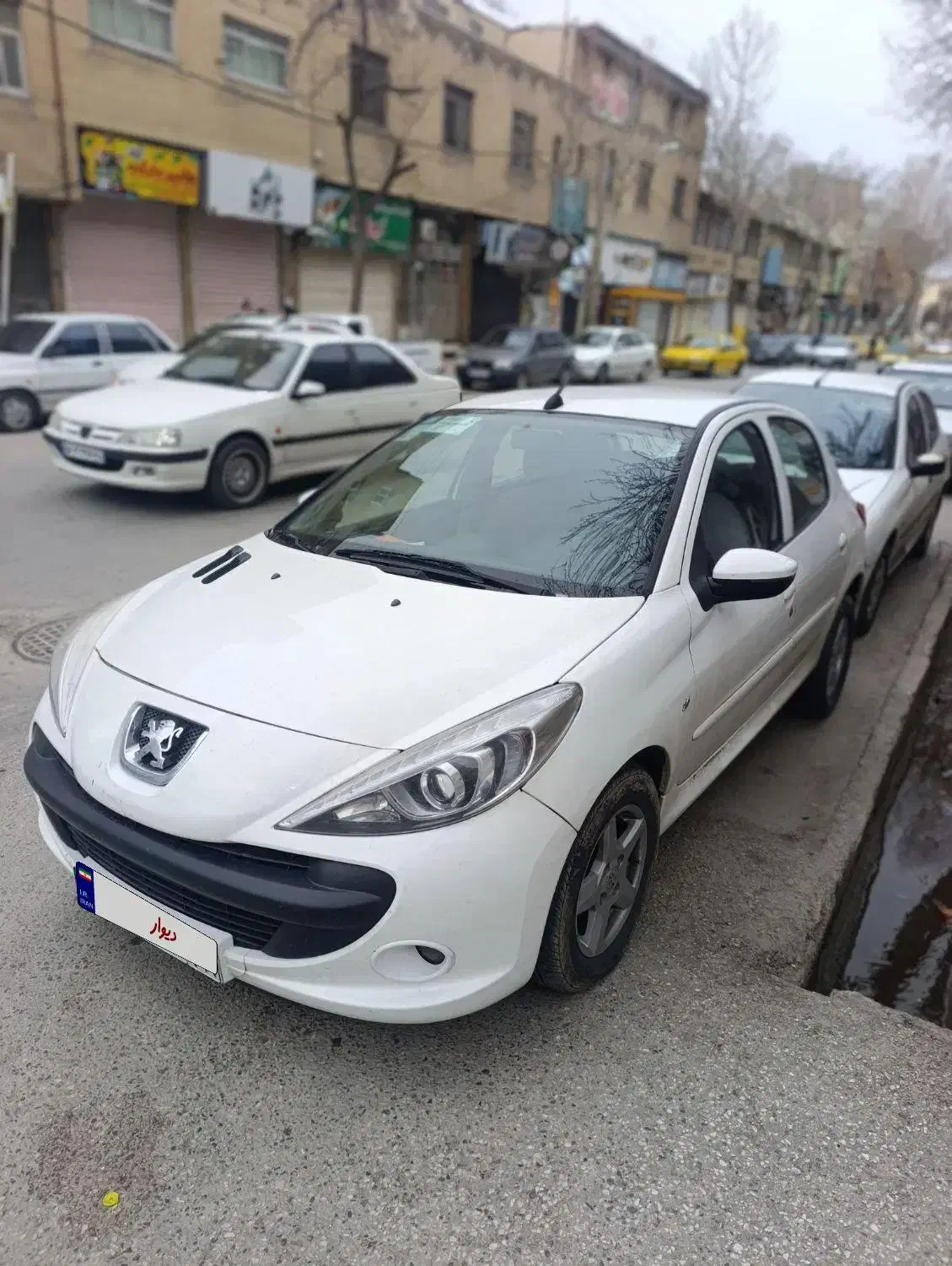 207مدل1402بی رنگ|خودرو سواری و وانت|نهاوند, |دیوار