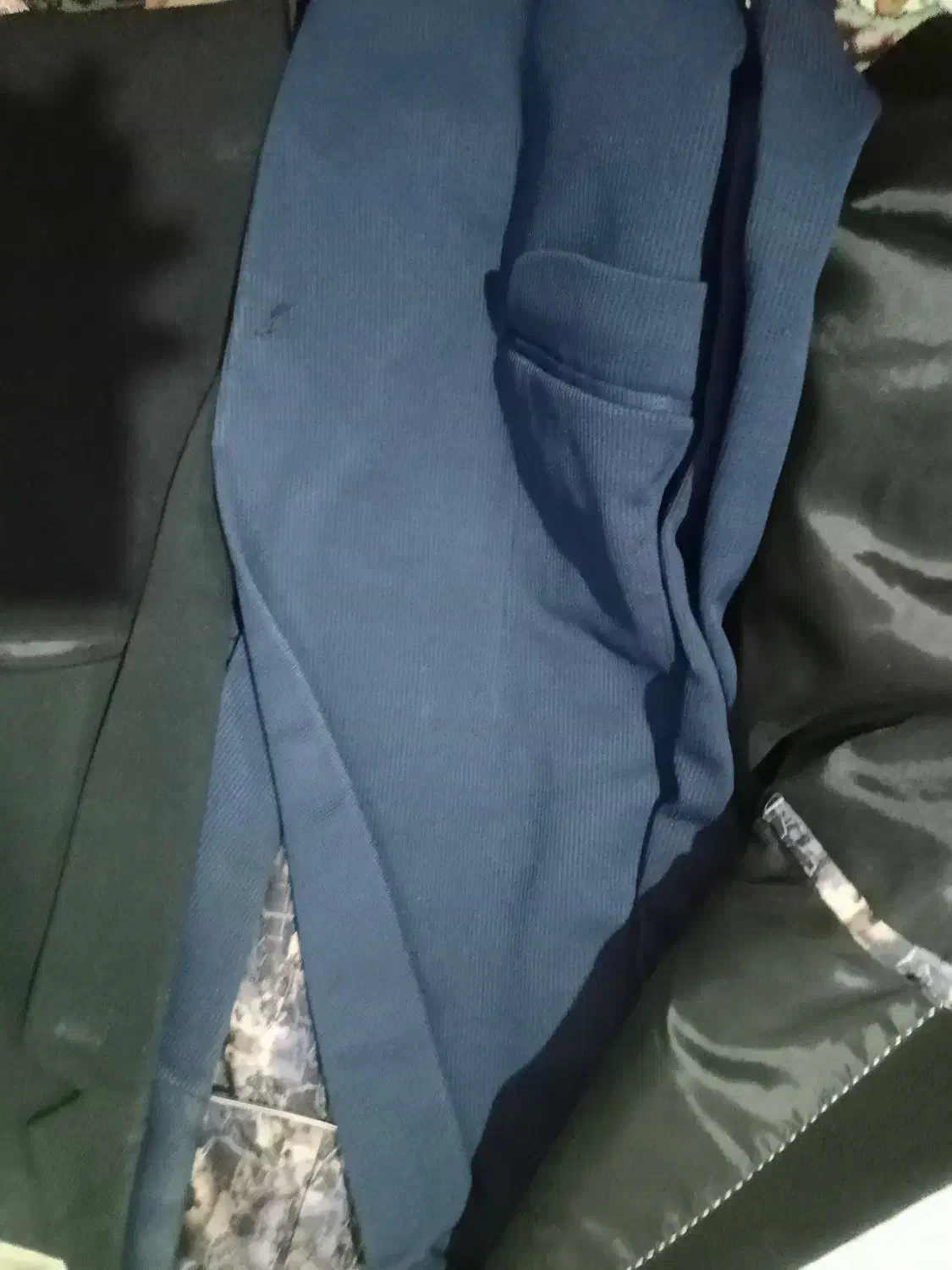 کت تک|لباس|شیراز, شهرک ترکان|دیوار