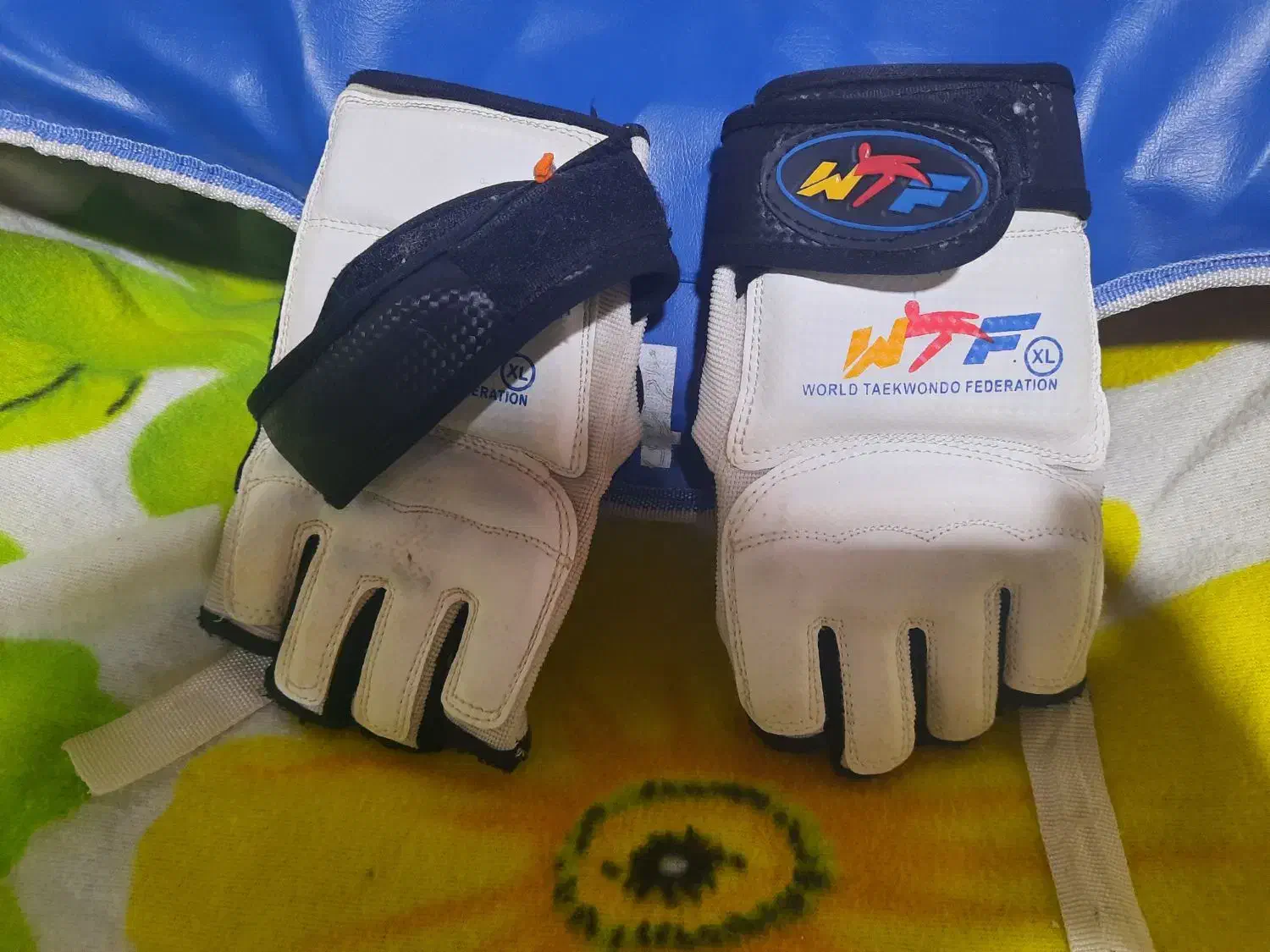 تجهیزات ورزشی|تجهیزات ورزشی|رشت, بوسار|دیوار