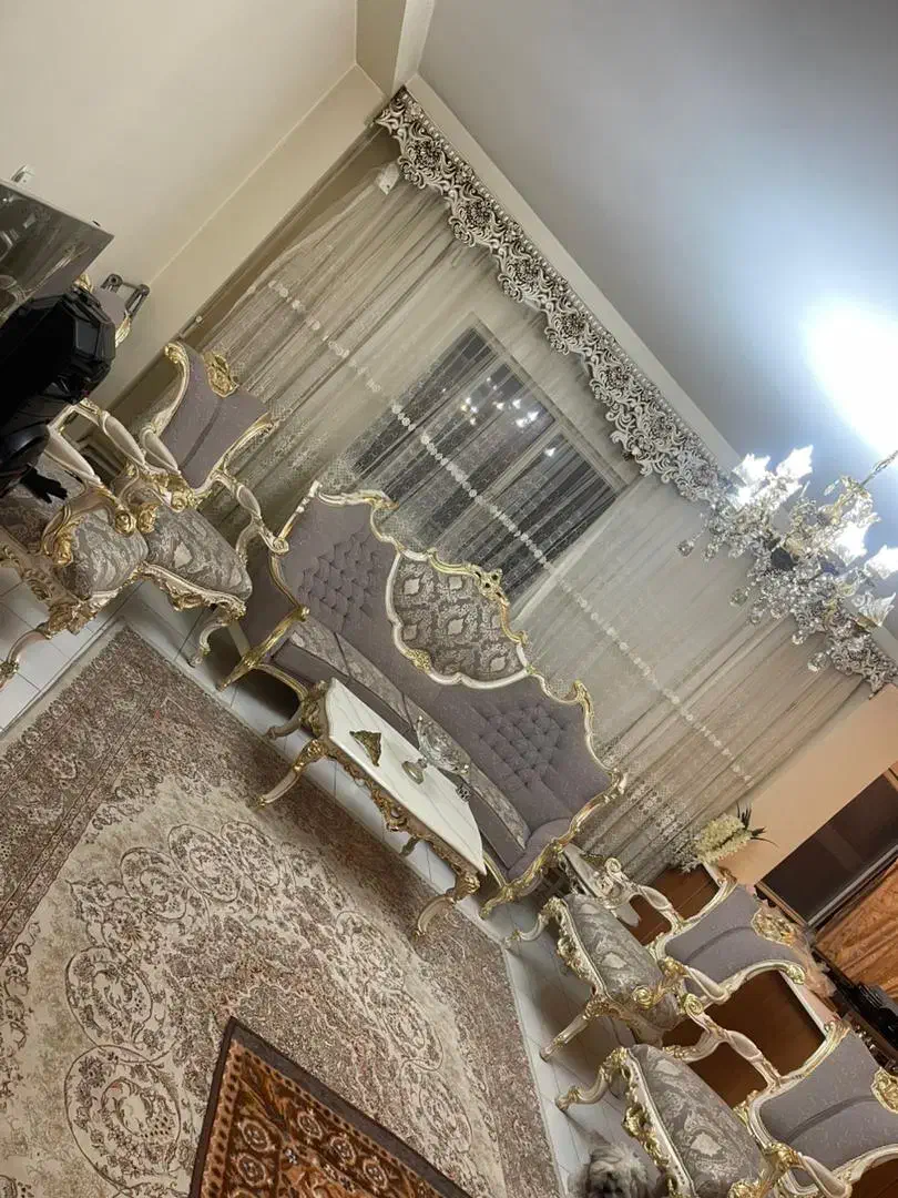 مبل سلطنتی همراه با میز نهار خوری و میز تلویزیون|مبلمان خانگی و میز عسلی|تبریز, |دیوار