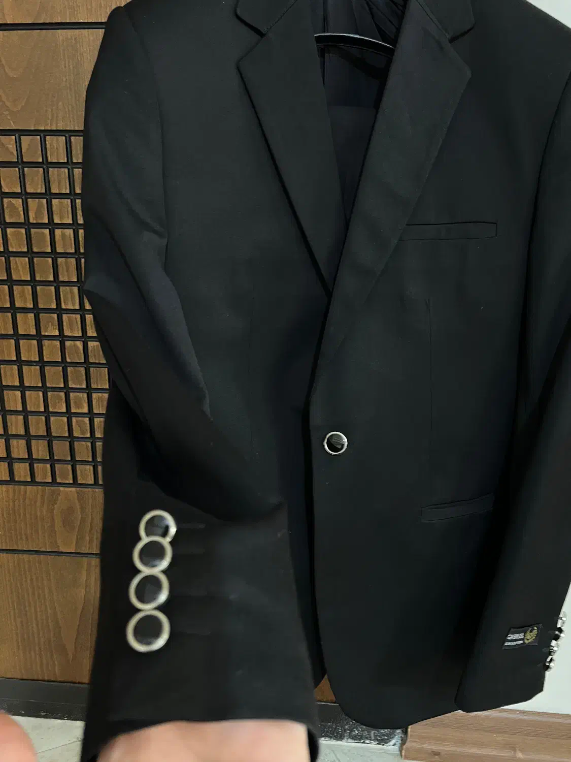 کت و شلوار مردانه|لباس|کرج, برغان|دیوار