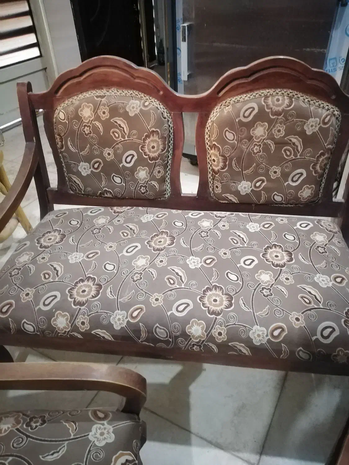 مبل راحتی|مبلمان خانگی و میز عسلی|اصفهان, جنیران (لادان)|دیوار