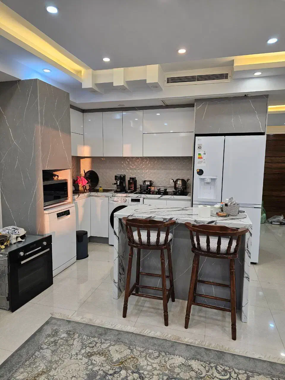 ۶۵متر  رو خط مستقیم آفتاب