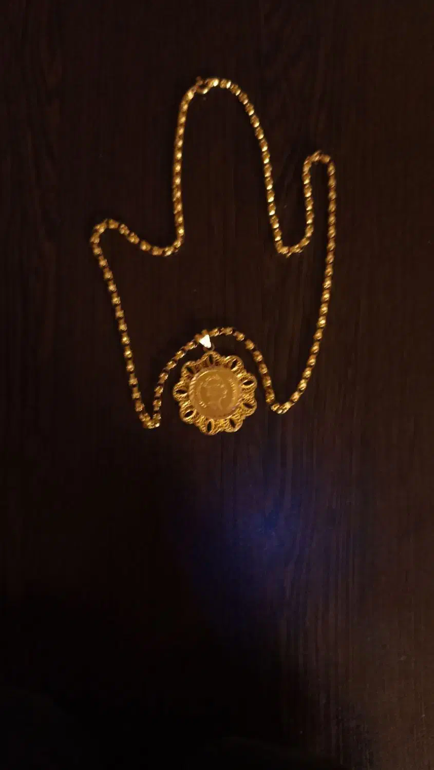 پلاک زنجیر زیبا|جواهرات|الوند, |دیوار