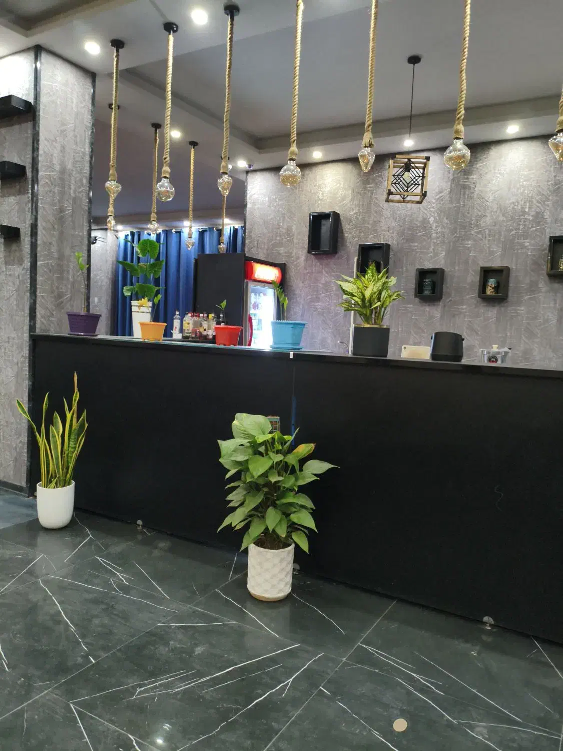 باغچه رستوران|استخدام خدمات فروشگاه و رستوران|اسلامشهر, مسکن مهر اسلاشهر (شهرک امام خمینی)|دیوار