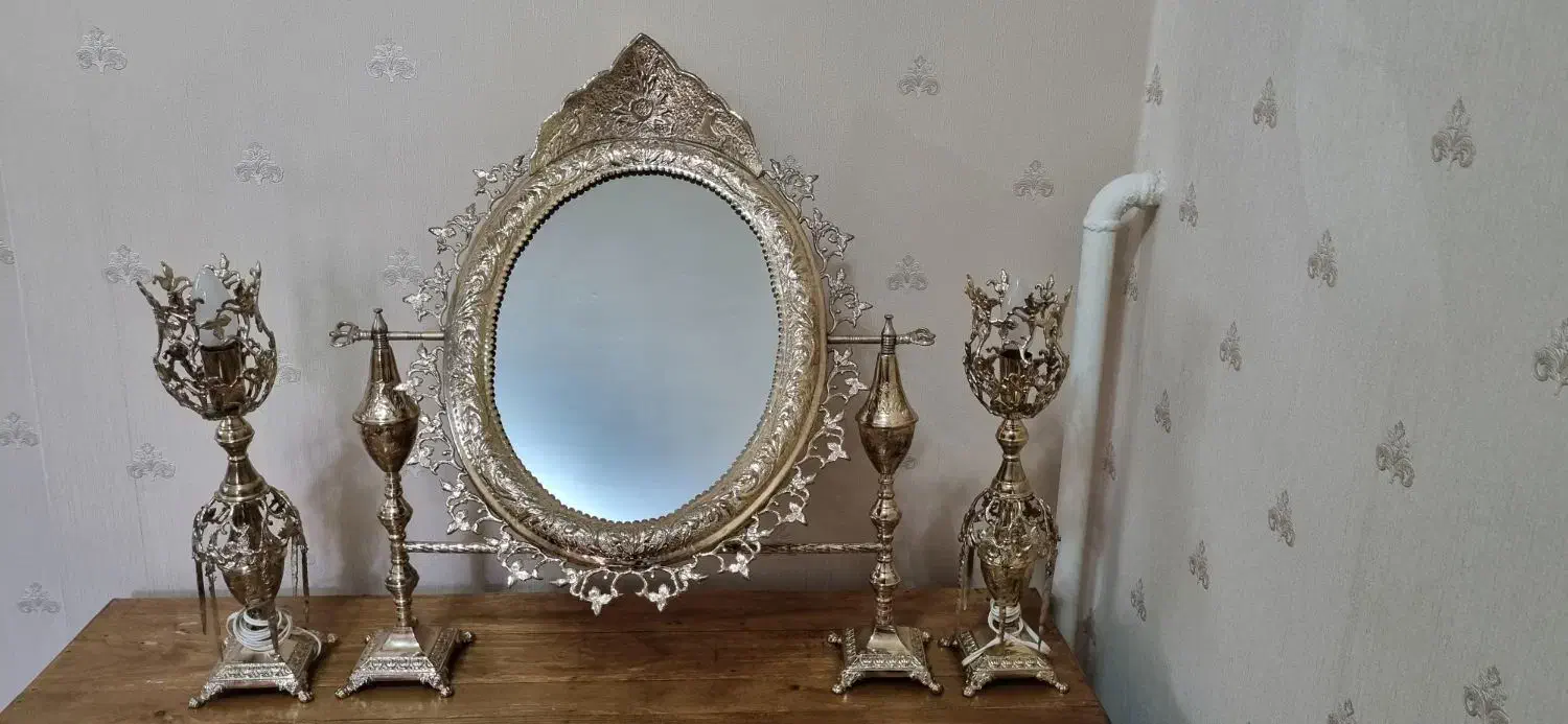 آینه وشمعدان برنزی|آینه|تبریز, |دیوار