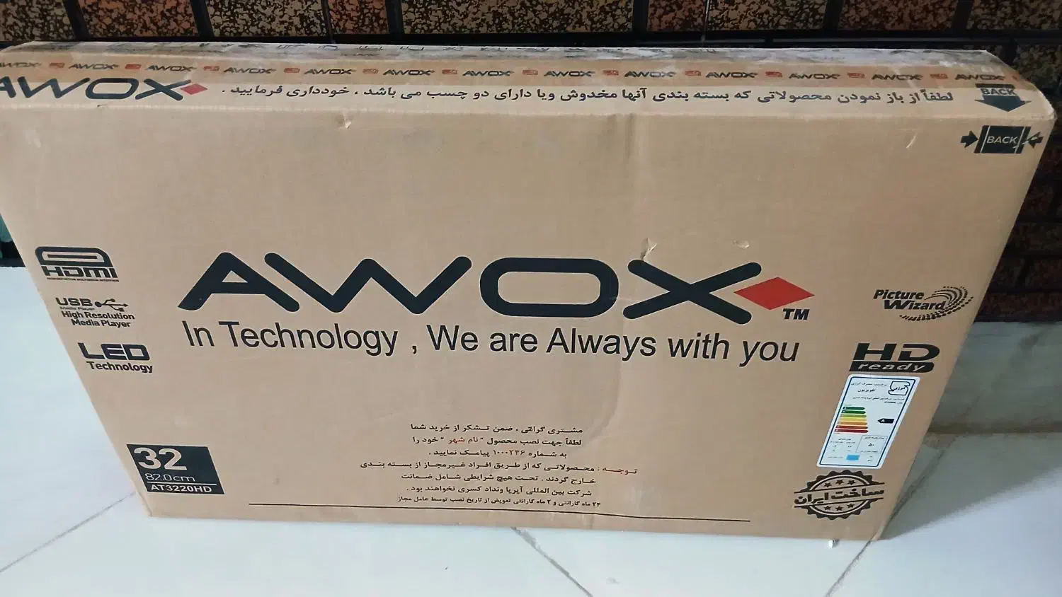 تلوزیون awox|تلویزیون و پروژکتور|قم, زنبیل آباد|دیوار